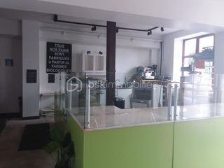  Immeuble � vendre 15 + pi�ces 300 m�