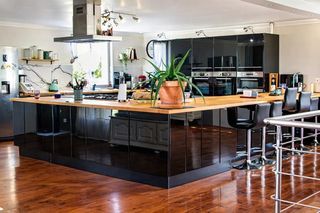  Appartement � vendre 4 pi�ces 332 m�