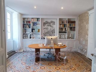  Maison � vendre 9 pi�ces 325 m�