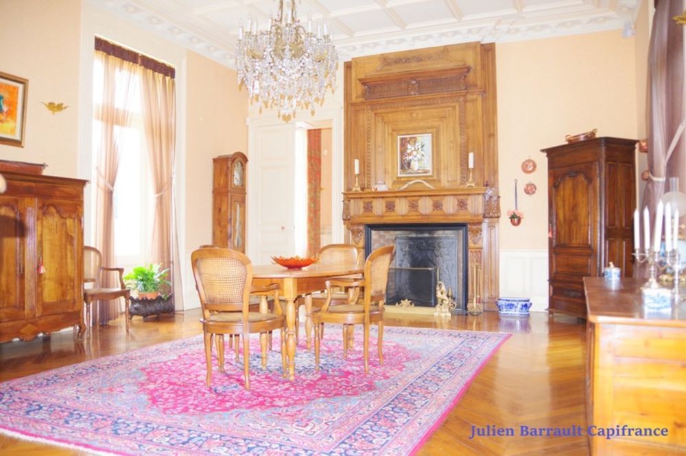 � vendre  Propri�t�/ch�teau Poitiers (86000)