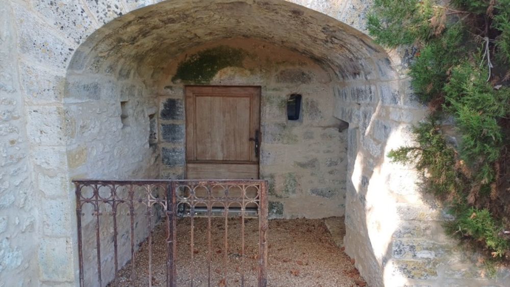 � vendre  Propri�t�/ch�teau P�rigueux (24000)