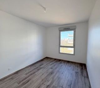  Appartement � louer 4 pi�ces 86 m�