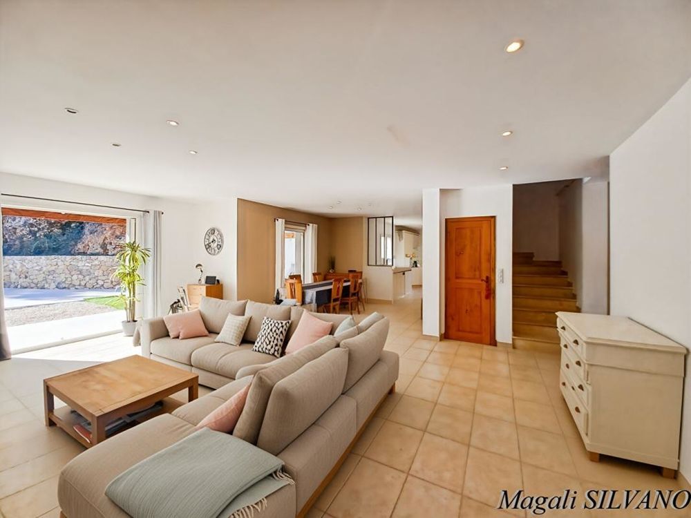 � vendre  Villa Sp�rac�des (06530)