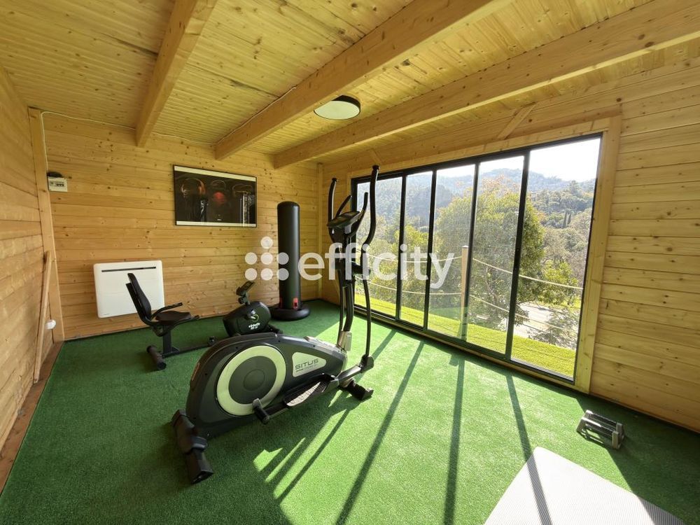 � vendre  Villa Mandelieu-la-Napoule (06210)