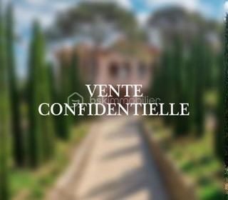  Propri�t�/ch�teau � vendre 10 pi�ces 300 m�