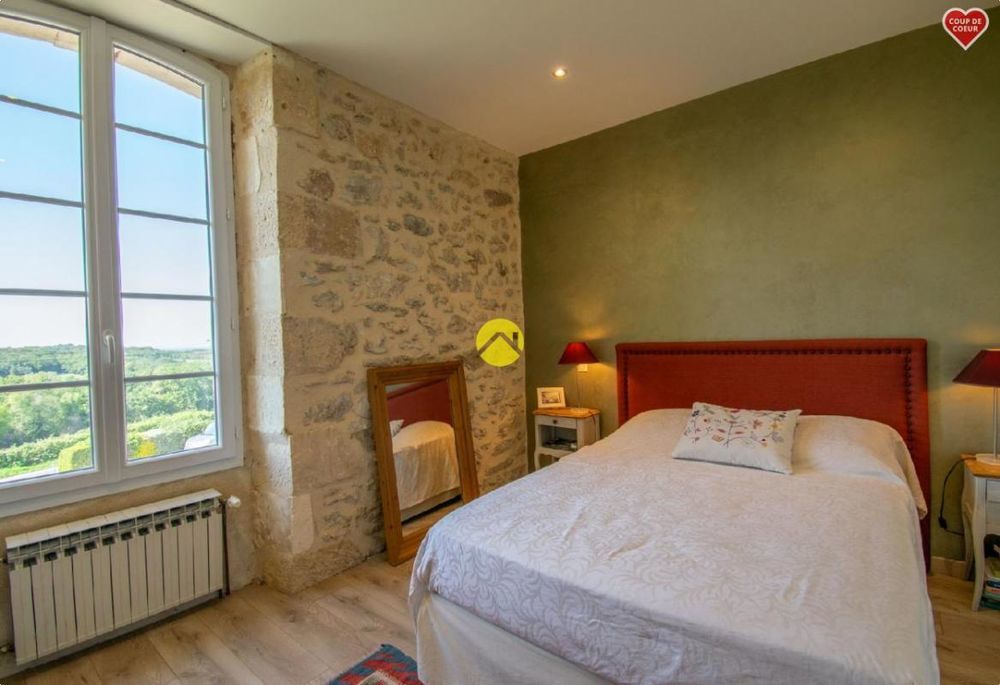 � vendre  Propri�t�/ch�teau Beaumont-du-P�rigord (24440)