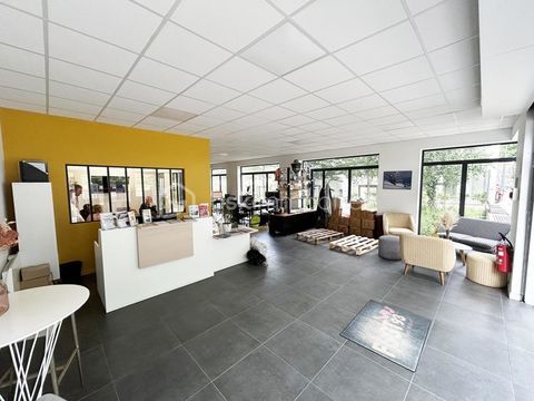 Local commercial am&eacute;nag&eacute; rue de Paris 4450 93000 Bobigny