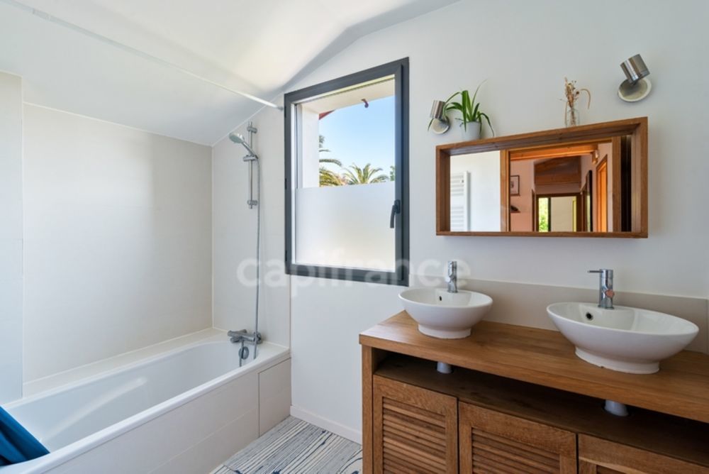 � vendre  Maison Ascain (64310)