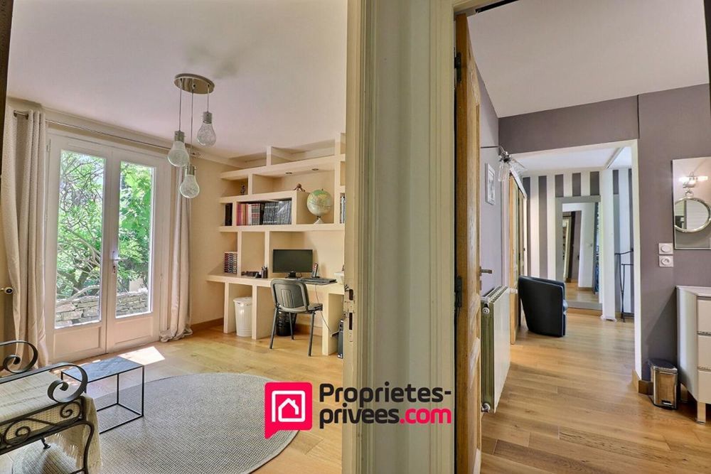 � vendre  Villa Uz�s (30700)