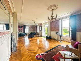  Maison � vendre 15 + pi�ces 868 m�