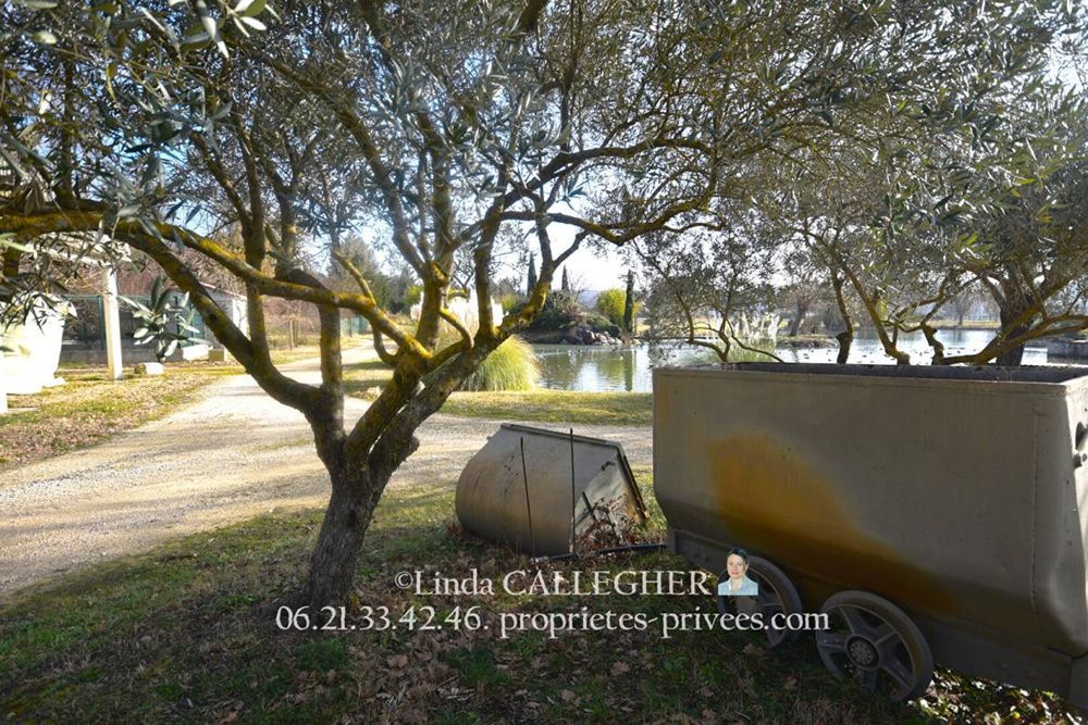 � vendre  Propri�t�/ch�teau Uz�s (30700)