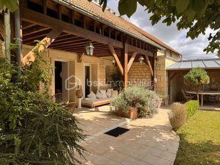  Propri�t�/ch�teau � vendre 10 pi�ces 260 m�