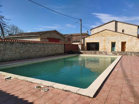   ENSEMBLE 2 MAISONS EN PIERRE 600 m�  + PISCINE + GARAGES + PARKING + TERRAIN 1600 m� Maison - 15 + pi�ce(s) - 600 m�