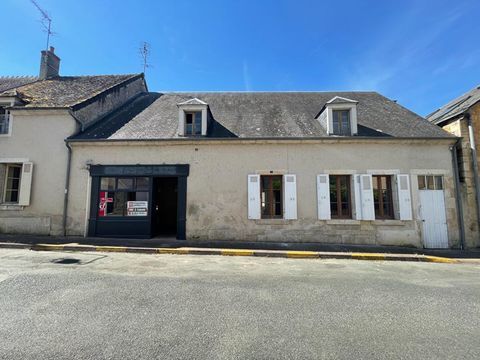   Maison de village � fort potentiel  133 m� + combles am�nageables  Proche Saint-Amand-Montrond Maison - 6 pi�ce(s) - 133 m�
