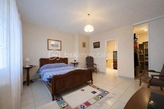  Propri�t�/ch�teau � vendre 5 pi�ces 140 m�