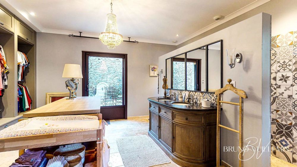 � vendre  Propri�t�/ch�teau Carcassonne (11000)