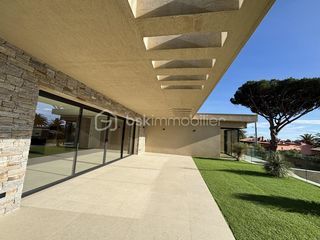  Maison � vendre 5 pi�ces 262 m�