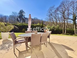  Maison � vendre 7 pi�ces 205 m�