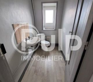  Immeuble � vendre 8 pi�ces 137 m�