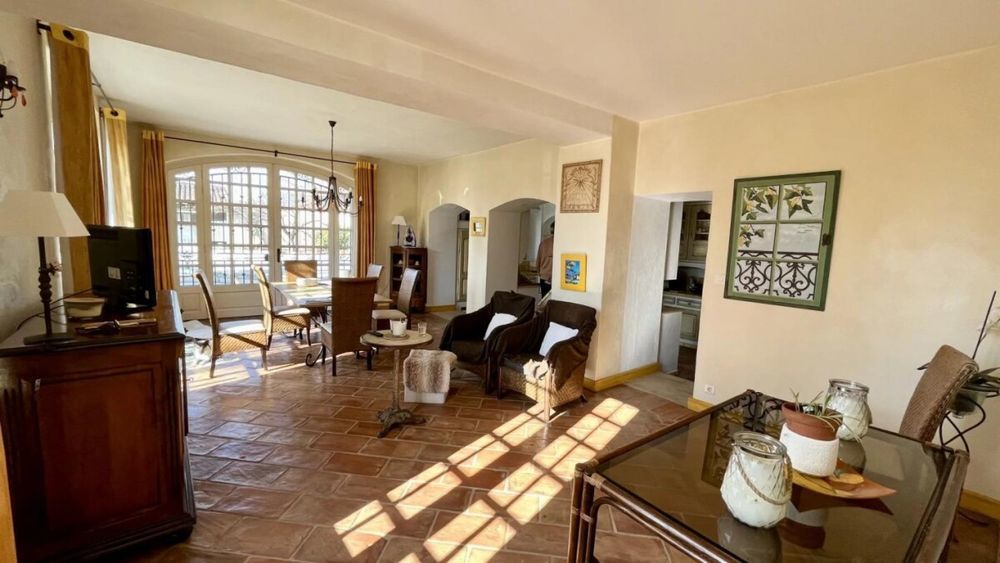 � vendre  Propri�t�/ch�teau Avignon (84000)