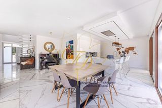  Maison � vendre 6 pi�ces 220 m�