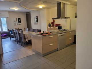  Immeuble � vendre 15 + pi�ces 1079 m�