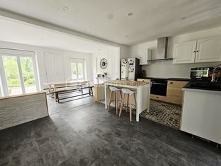  Maison � vendre 8 pi�ces 220 m�