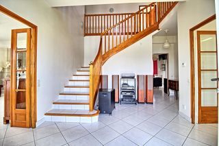  Maison � vendre 9 pi�ces 240 m�