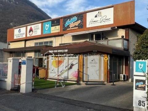 LOCAL PROFESSIONNEL 80 M2 850 74330 Sillingy