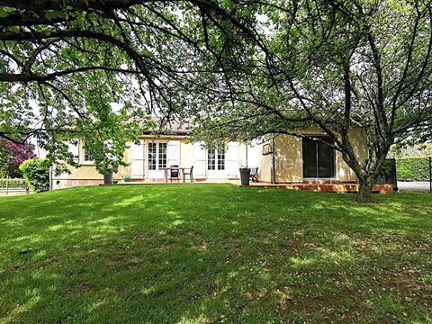   Maison de plain-pied sur sous-sol complet, terrain de 3755 m� � Secteur Vihiers / Tr�mont Maison - 5 pi�ce(s) - 120 m�