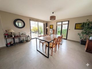  Propri�t�/ch�teau � vendre 8 pi�ces 165 m�