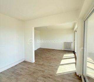  Appartement � vendre 5 pi�ces 82 m�