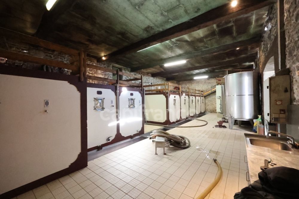 � vendre  Propri�t�/ch�teau Saint-Yzans-de-M�doc (33340)