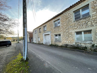  Remise / Grange � vendre 2 pi�ces 340 m�