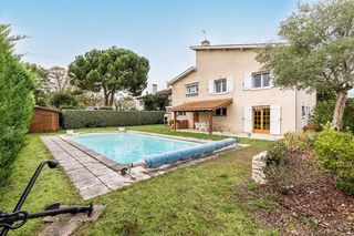  Maison � vendre 8 pi�ces 226 m�