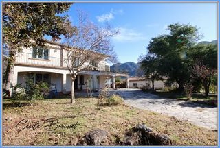  Maison � vendre 7 pi�ces 210 m�