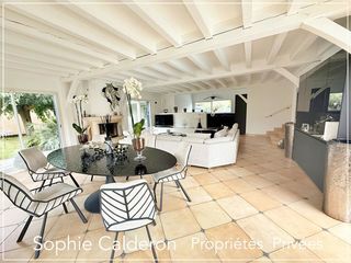  Maison � vendre 9 pi�ces 250 m�