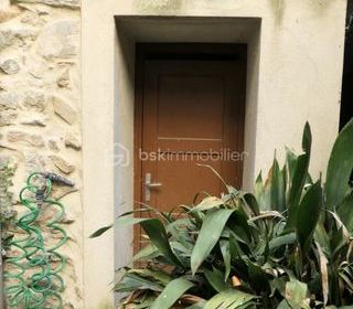  Immeuble � vendre 10 pi�ces 275 m�