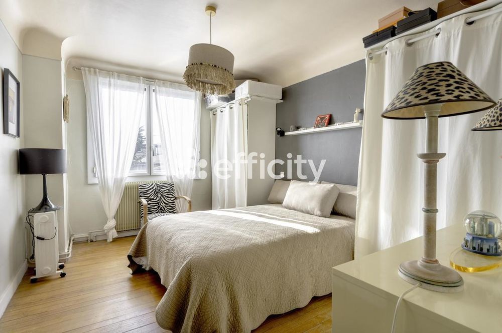 � vendre  Villa Bruges (33520)