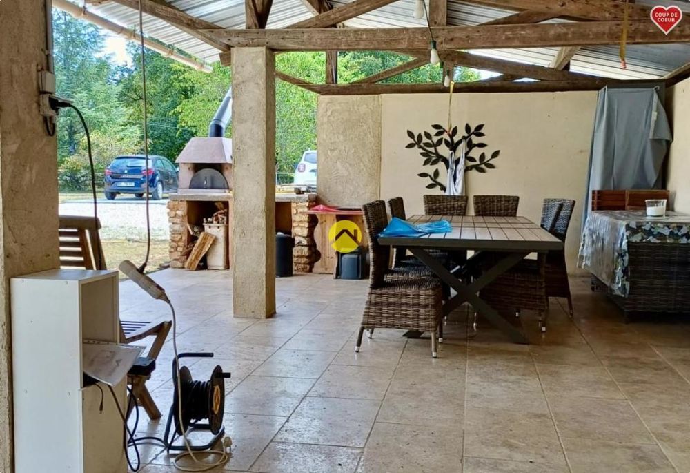 � vendre  Maison Sainte-Alv�re (24510)