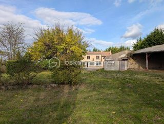  Propri�t�/ch�teau � vendre 9 pi�ces 160 m�