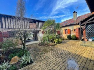  Propri�t�/ch�teau � vendre 10 pi�ces 388 m�