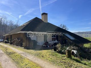  Maison � vendre 7 pi�ces 232 m�