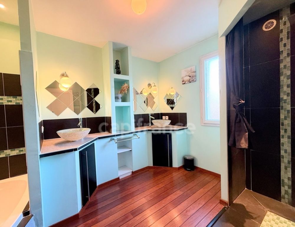 � vendre  Maison Manteyer (05400)