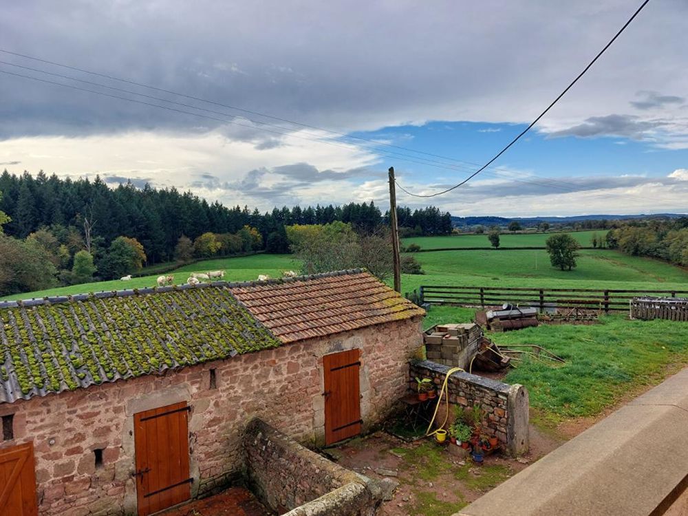 � vendre  Maison Saint-Martin-de-Salencey (71220)