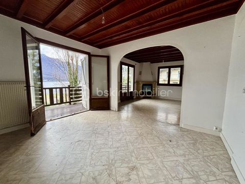   Chalet en bois avec vue sur le lac du Bourget � Le Vivier-du-Lac Chalet - 5 pi�ce(s) - 117 m�