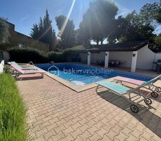  Propri�t�/ch�teau � vendre 6 pi�ces 160 m�