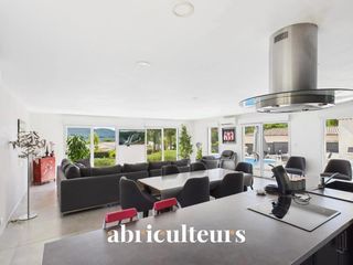  Maison � vendre 4 pi�ces 186 m�