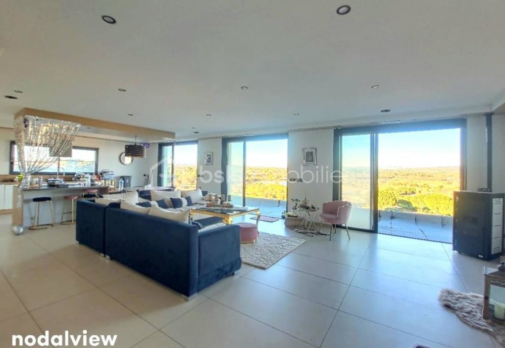 � vendre  Villa M�ze (34140)