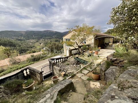   �l�gance et espace en pleine campagne  Au calme !  � Branoux-les-Taillades Maison - 6 pi�ce(s) - 185 m�